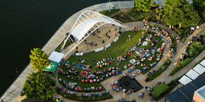 Experience Hughes Landing on scenic Lake Woodlands with live music Thursday evenings! Rock the Row features local and regional bands playing a variety of favorites.